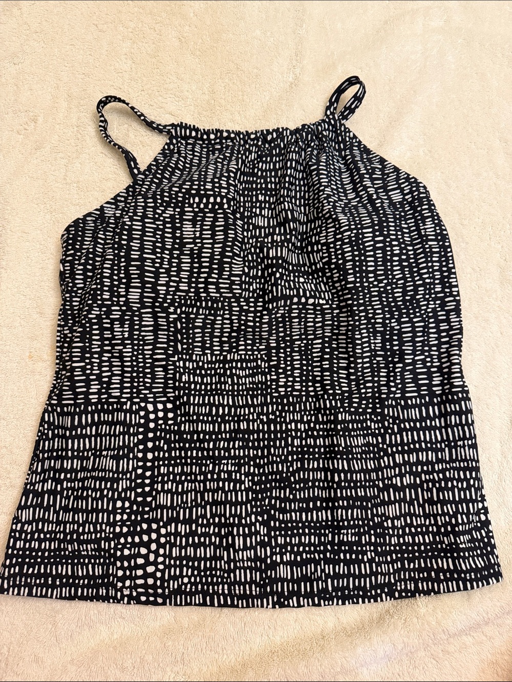 Island Escape Black & White Tankini